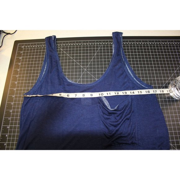 Me to We/ Tank top /(Size M) Navy -tie dye / 95% Rayon & 5% Spandex - Picture 5 of 7